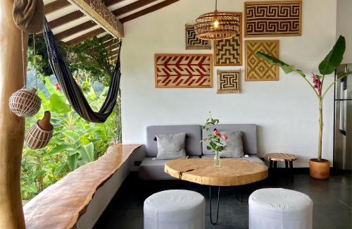 Minca House | Scenic Mountain Farmhouse Retreat with Family-Friendly Amenities