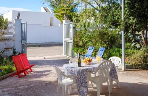 Torre Specchia Ruggeri House | Relax at Sea View Villa Scirocco, Steps from the Ocean