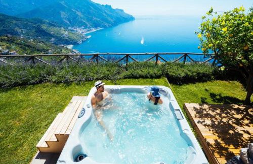 Ravello Villa | Elegant Sea View Villa in Ravello with Jacuzzi & Gardens