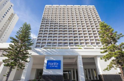 Surfers Paradise Apartment | Oceanfront Retreat near Surfers Beach – Rated 9/10!
