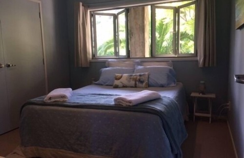 Tairua House | Stunning Oceanfront Views Near Ocean Beach - Rated 9.8