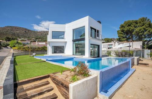 Port de la Selva House | Experience Oceanfront Bliss at Lumen House - Guest Rated 9.8