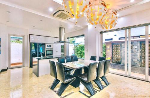 Sam Son Apartment | Relax at Sea Villa FLC Sầm Sơn with Oceanfront Amenities
