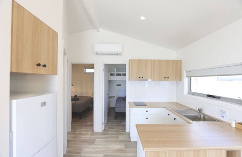 Waterhouse House | Cozy Sea Vu Caravan Park with Ocean Views & Family Amenities