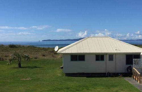 Karkari Peninsula Cottage | Discover Seabed Bach at Tokerau Beach - 10/10 Guest Rated
