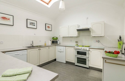 Mylor Churchtown House | SEABIEN: Family-Friendly Cottage with Breakfast in Falmouth