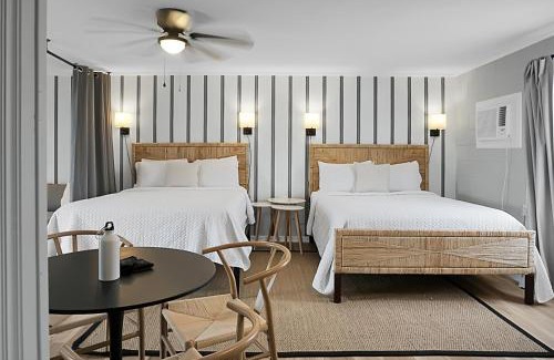 Kure Beach Hotel | Pet-Friendly Seabirds Motel with Ocean Views at Kure Beach