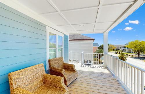 Sunset Beach House | Relax at Seabirds: A Family-Friendly 4-Star Retreat