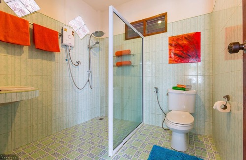 Haad Yao Resort | Seaboard Bungalows: Relax by the Ocean with Spa Amenities