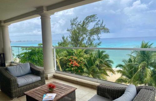 Seven Mile Beach Apartment | Seabreeze 8 - Luxury 4-Bedroom on Seven Mile Beach