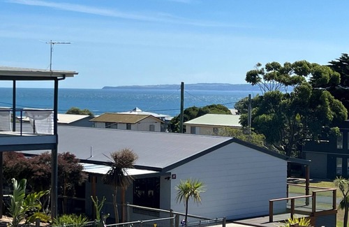 Ventnor House | Oceanfront Retreat in Phillip Island - Family Friendly Stay