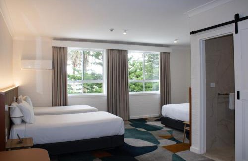 South West Rocks Hotel | Oceanfront Getaway at Seabreeze Beach Hotel