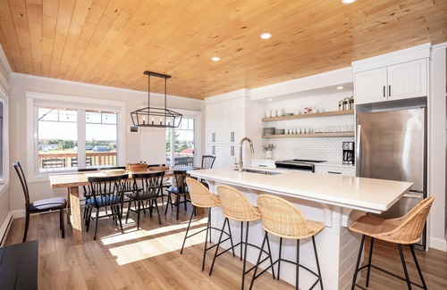 Souris House | Seabreeze Beach Retreat located in scenic Souris, PEI. Family and pet friendly.