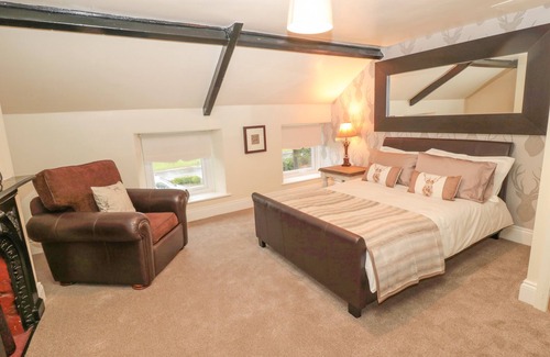 Hirst Cottage | Cozy SEABREEZE COTTAGE with Garden and Pet-Friendly Amenities