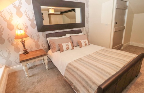 Hirst Cottage | Cozy SEABREEZE COTTAGE with Garden and Pet-Friendly Amenities