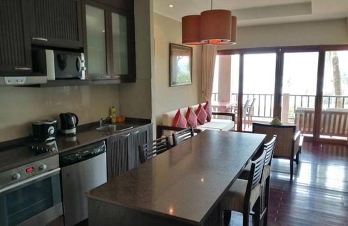 Bang Bao Bay House | Oceanfront Seabreeze Residence with Pool & Family Amenities