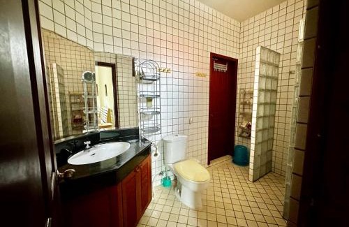 Kram Villa | Seabreeze Residence 145: Family-Friendly Stay with Pool