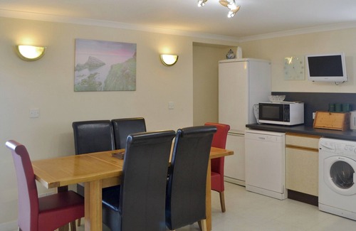 Buckie Cottage | Family-Friendly 3 Bedroom Retreat in Portknockie