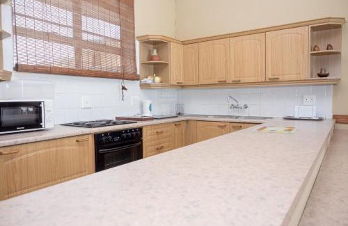 Margate Beach Apartment | Oceanfront Seabrook 204: Family-Friendly with Ocean Views