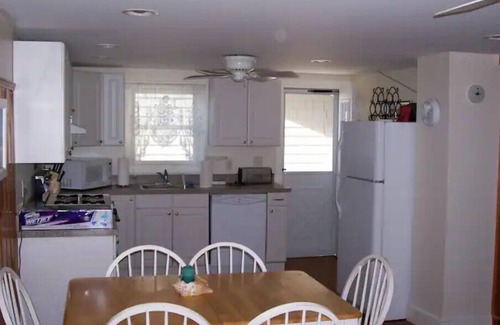 Seabrook House | Beachfront Seabrook House with WiFi and Grills for Families