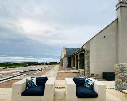 Clifden Villa | Experience Seabrook Lodge: Oceanfront Stay in Clifden