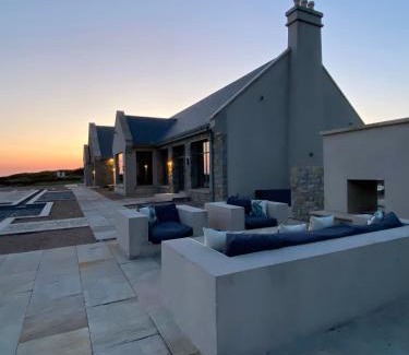 Clifden Villa | Experience Seabrook Lodge: Oceanfront Stay in Clifden