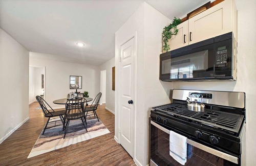 Seabrook House | Seabrook, TX Vacation Home Near El Jardin Beach