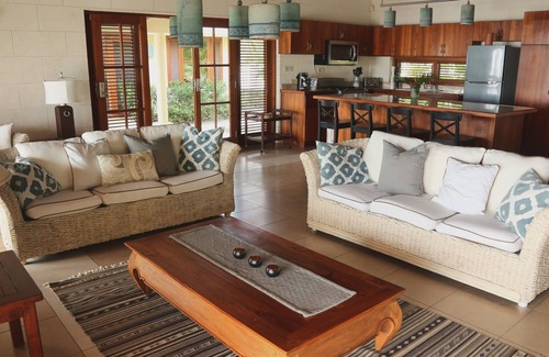 Union Vale Villa | Seacliff Villa: Ocean Views, Pet Friendly & Guest Rated 10/10