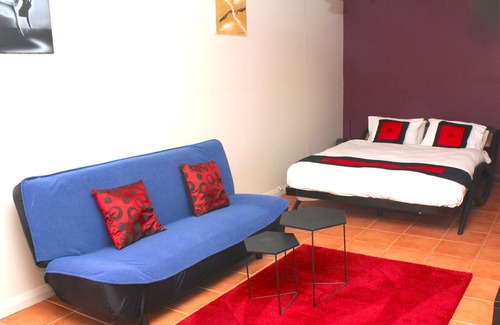 Seacliff Apartment | Pet-Friendly Seacliff Beach Studio for Budget Travelers