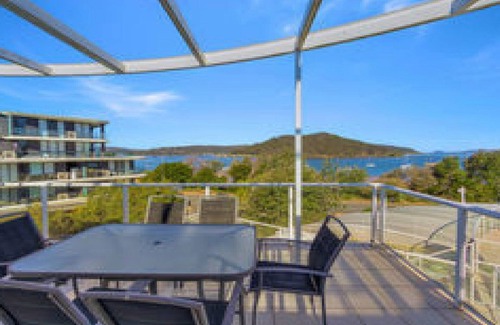 Ettalong Beach House | Relax at Seacoast - Ettalong Beach Resort with Ocean Views