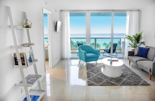 Mid Beach Apartment | Oceanfront Retreat at Seacoast Suites on Miami Beach