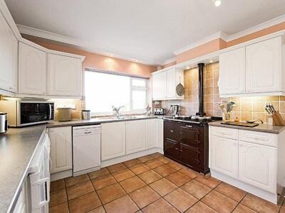 Runswick Bay House | Family-Friendly Seacot: Guest Rated 9.8, Perfect for Kids