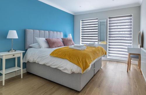 Seaford House | Seaford Retreat: Pet-Friendly Escape with Free Parking