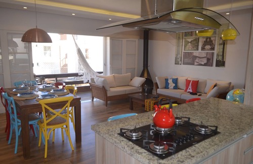 Torres Apartment | Seafront 3 Dorm: Oceanview Escape with Pool & Spa