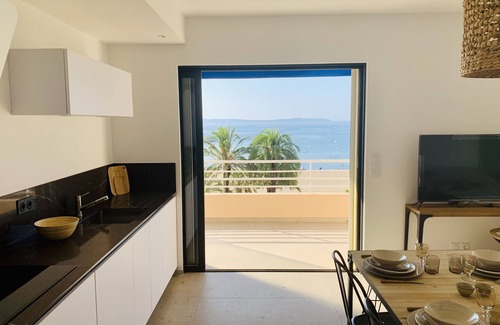 Le Lavandou Apartment | Oceanfront Apartment Steps from the Beach with Pool Access