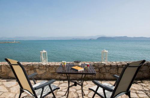 Kiveri Apartment | Oceanfront Seafront Apartment in Kiveri Near Nafplion