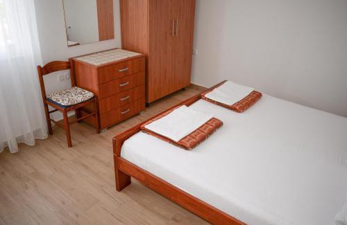 Tijesno Apartment | Pet-Friendly Seafront Apartment in Tisno - Guest Rated 10/10