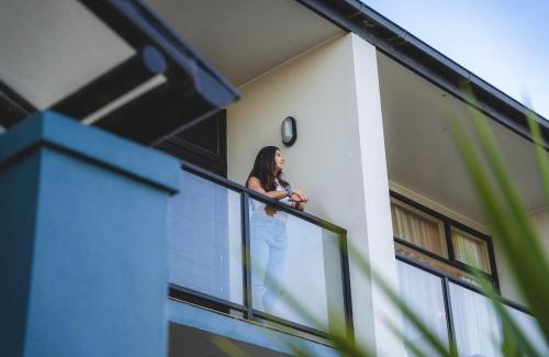 Penneshaw Resort | Relaxing Kangaroo Island Seafront with Ocean View & Pool