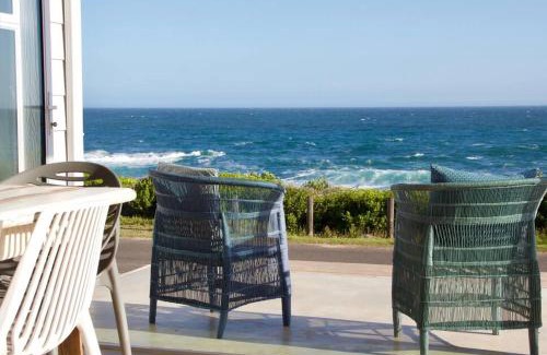 Kleinmond House | Oceanfront House with Breathtaking Views - 4 Star Rated