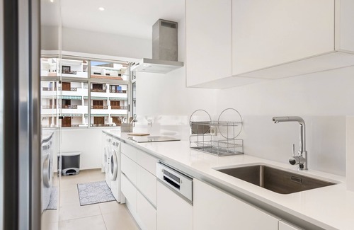 Los Cristianos Apartment | Seafront Los Cristianos: Guest Rated 10/10 with Ocean Views