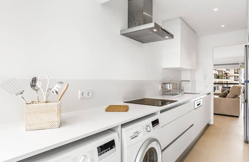 Los Cristianos Apartment | Seafront Los Cristianos: Guest Rated 10/10 with Ocean Views