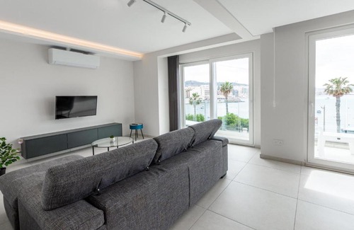 Bugibba Apartment | Oceanfront Apartment with Spectacular Ratings and Views
