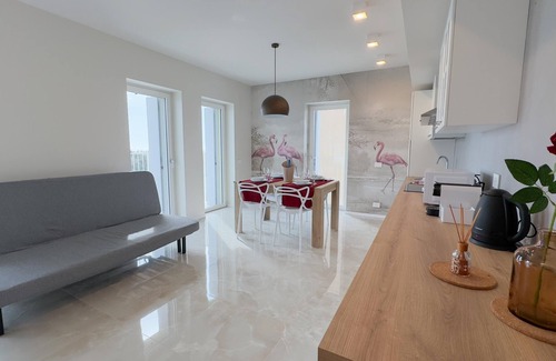 Chioggia Apartment | Seafront Modern Farmont Flamingo Suite with Breakfast & More