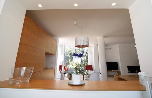 Mola di Bari Villa | Seafront Mola di Bari Villa | Villa Emiele | 3 Bedrooms | Stunning Sea Views | Modern Furnishings