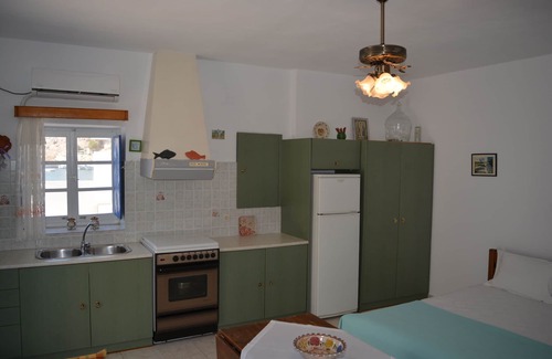 Herronisos House | Ocean View Studio at Cherronissos Beach - Rated 10/10