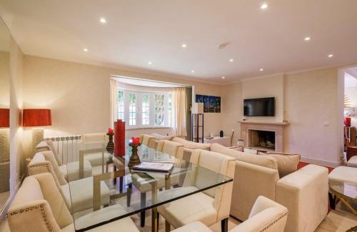 Cascais Villa | Seafront Unit 1: Oceanfront Bliss with a Perfect Rating