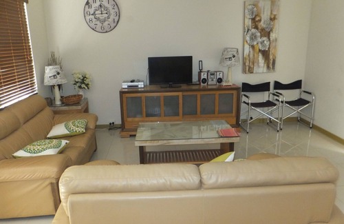 Jurien Bay Villa | Oceanfront Escape: Seafront Unit 25 in Jurien Bay