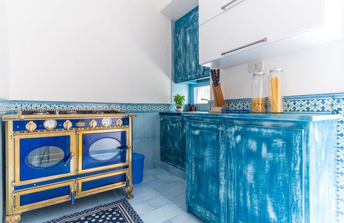 Capitana Villa | Oceanfront Villa Buen Retiro: Rated 10/10 with Spa & Views