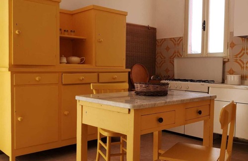 Capilungo Villa | Seafront Villa: Family-Friendly Retreat with Kitchen Access