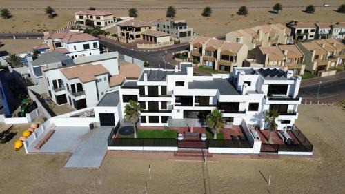 Rand Rifles Apartment | Oceanfront Retreat: Guest Rated 9.8/10 with Ocean View